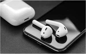 小型電子機器の筐体接着